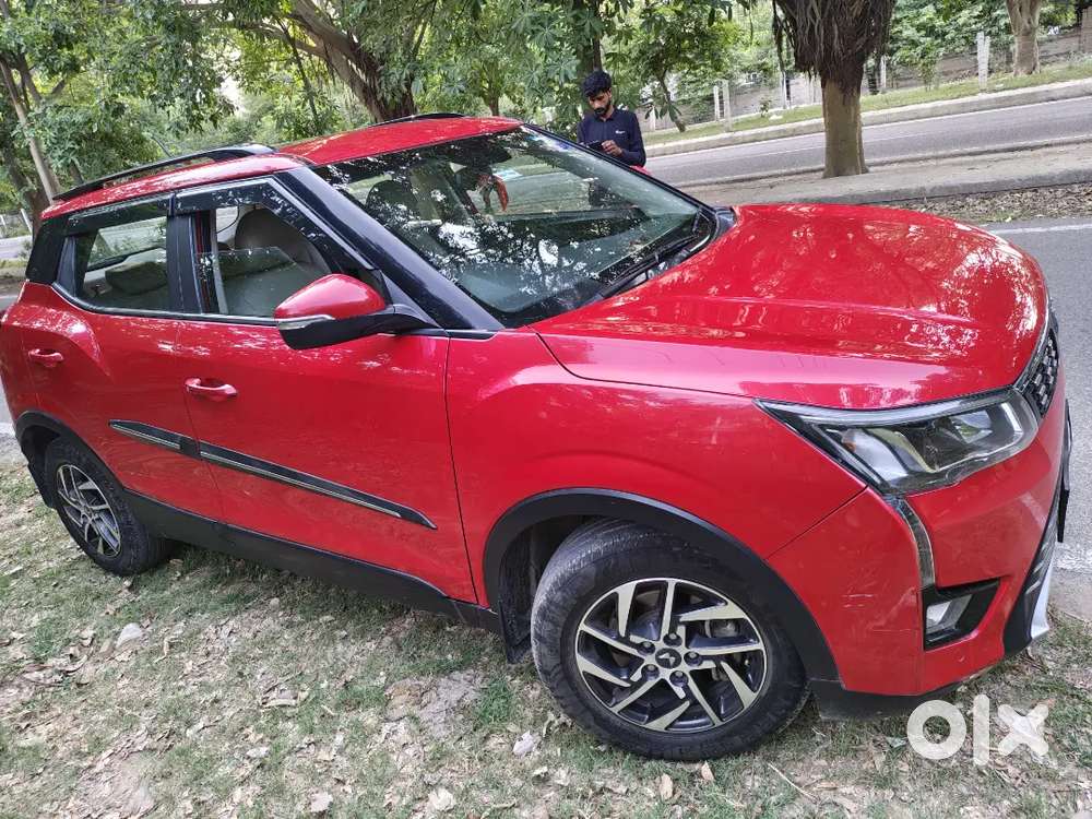 Mahindra Xuv300 Turbosport 2023 Petrol Well Maintained