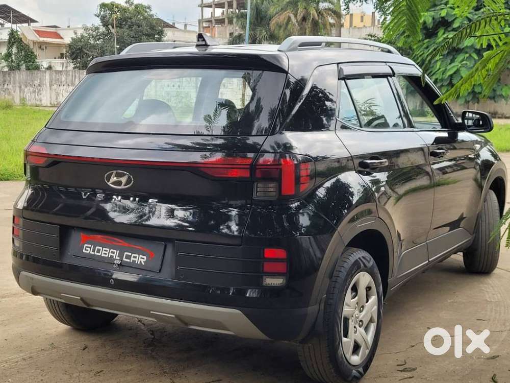 Hyundai Venue S, 2022, Petrol