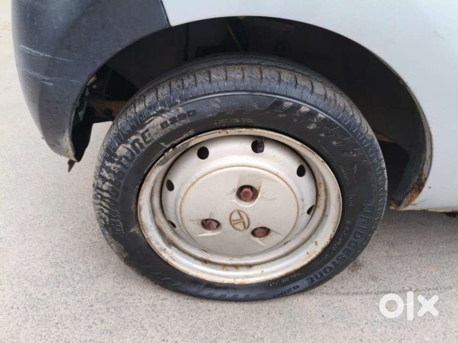 Tata Nano Xe, 2012, Petrol