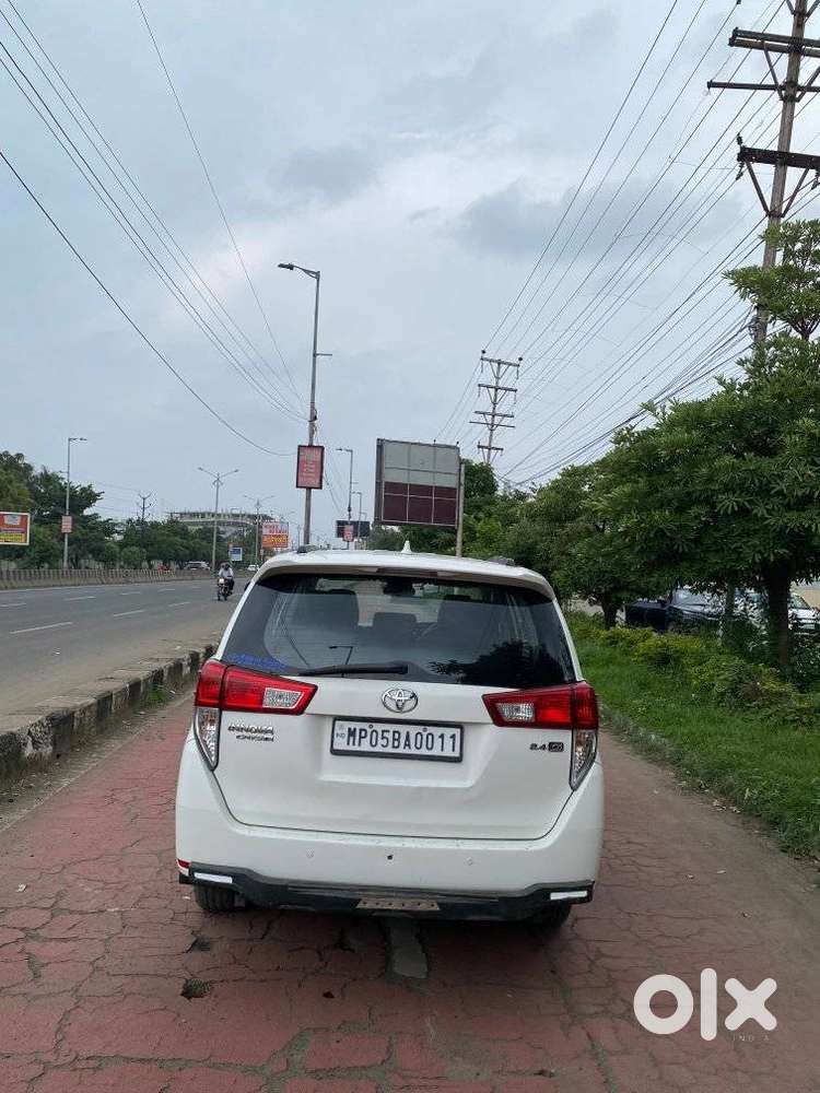 Toyota Innova Crysta 2.4 G Mt, 2016, Diesel