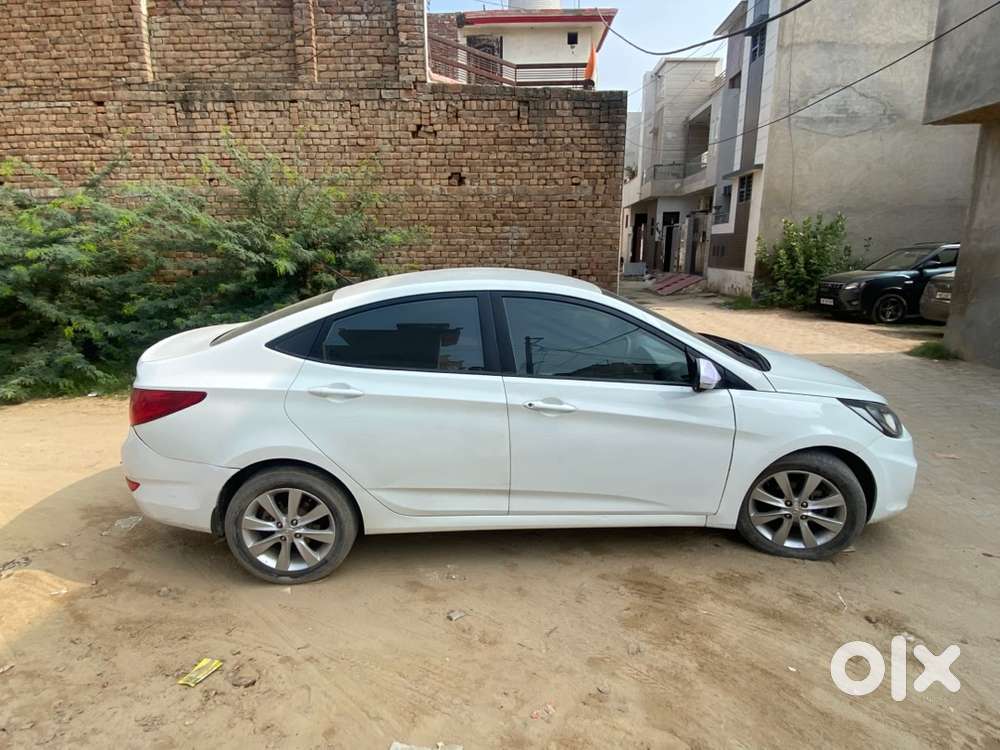 Hyundai Verna Petrol 2012 Year Car