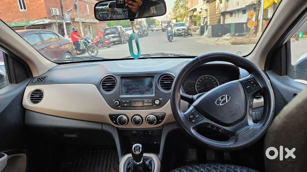 Hyundai Grand I10 Asta 1.1 Crdi (o), 2017, Petrol