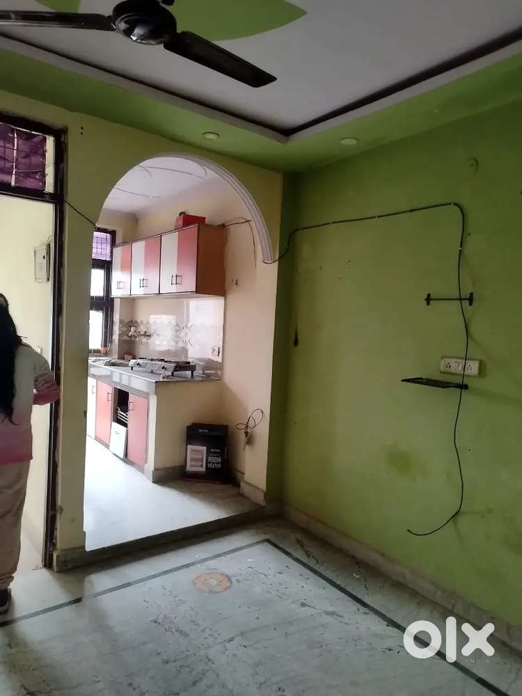 One bhk flat infront nawada metro station in 9000 rs with two balcony