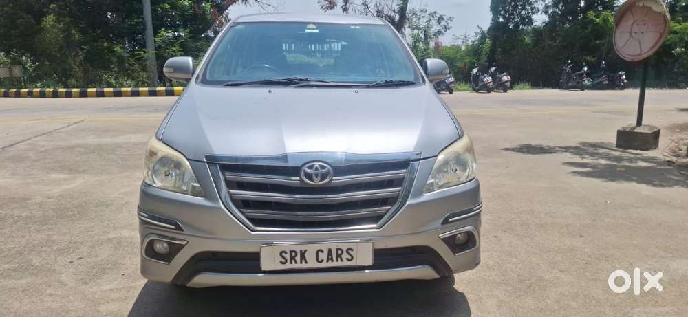 Toyota Innova 2.5 Vx (diesel) 7 Seater Bs Iv, 2015, Diesel