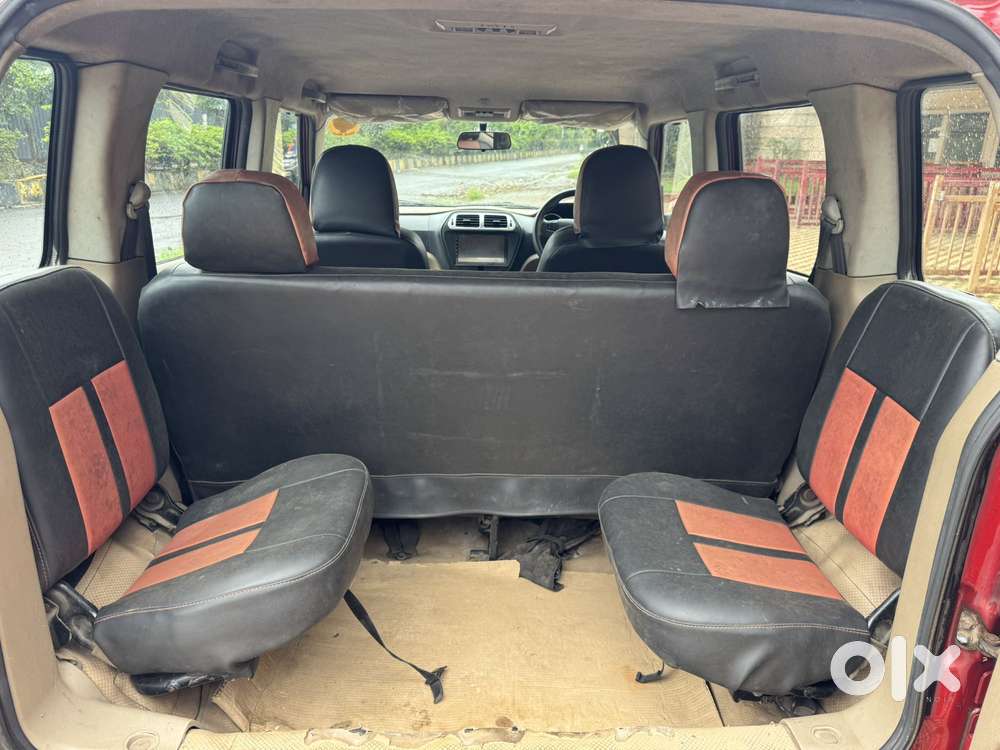 Mahindra Tuv 300 Mhawk100 T8 Dual Tone, 2016, Diesel