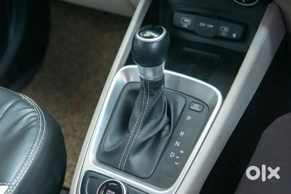 2023 Hyundai Venue Turbo Dct