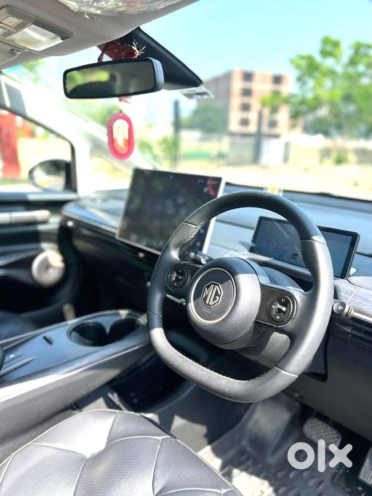 Mg Windsor Ev Essence, 2024, Electric