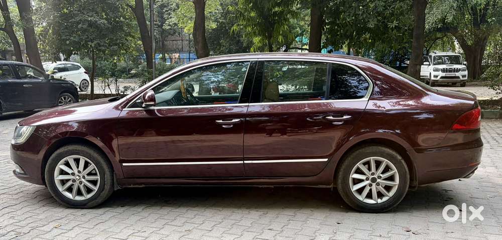 Skoda Superb Elegance 1.8 Tsi At, 2014, Petrol