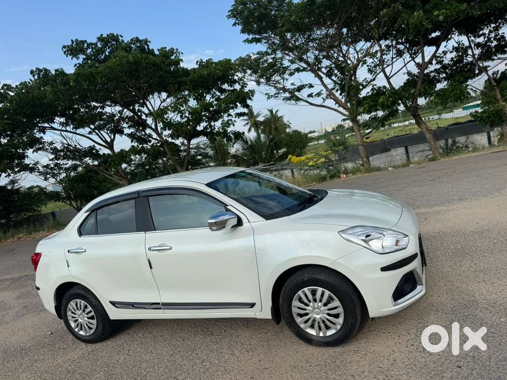 Maruti Suzuki Dzire 2023 Petrol 27200km Driven