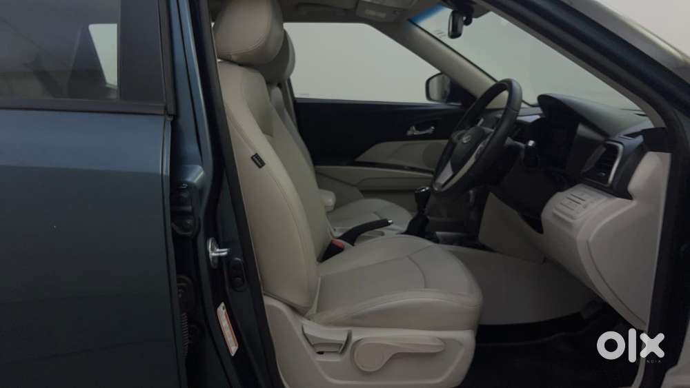 Mahindra Xuv300 W8 Option, 2019, Petrol