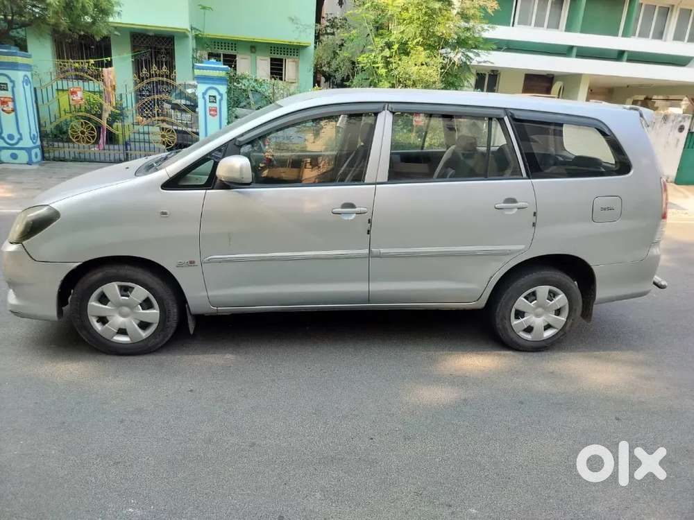 Innova 2011 Second Owner Ship Insurance Current Excellent Condition..