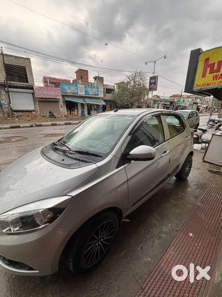 Tata Tiago 2018 Petrol 70000 Km Driven