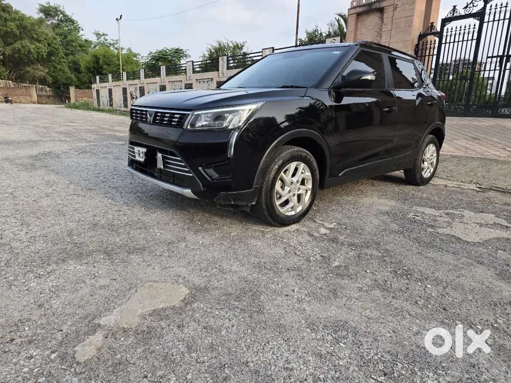 Mahindra Xuv300 1.5 W8 2023