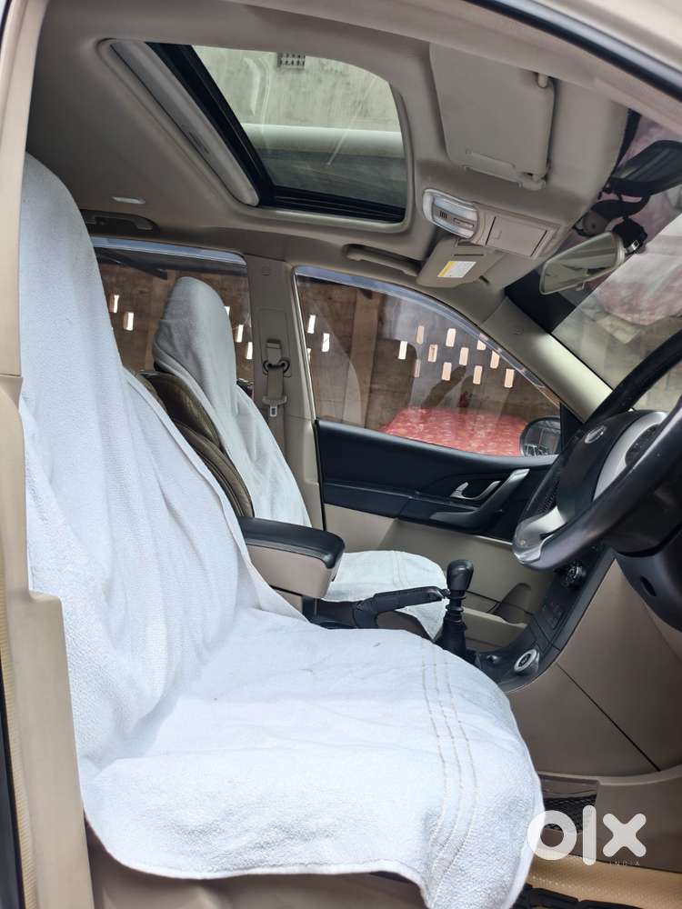 Mahindra Xuv500 2.2 W10, 2015, Diesel