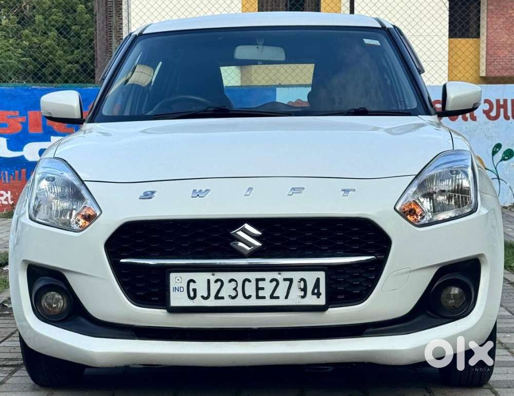 Maruti Suzuki Swift Vxi + Manual, 2022, Petrol