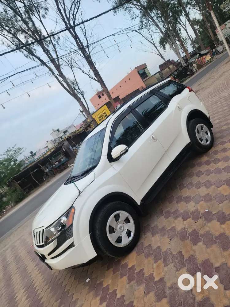 Mahindra Xuv500 2015 Diesel 72000 Km Driven