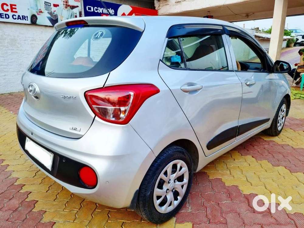 Hyundai I10 Sportz, 2017, Petrol