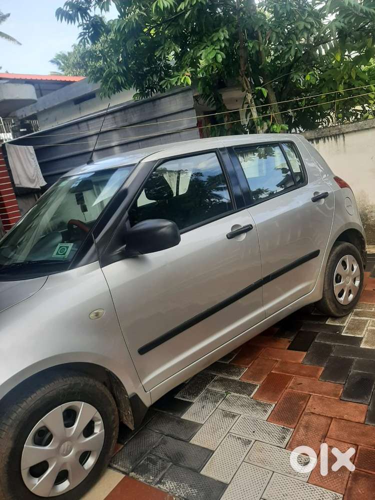 Maruti Suzuki Swift 2011 Vxi Petrol