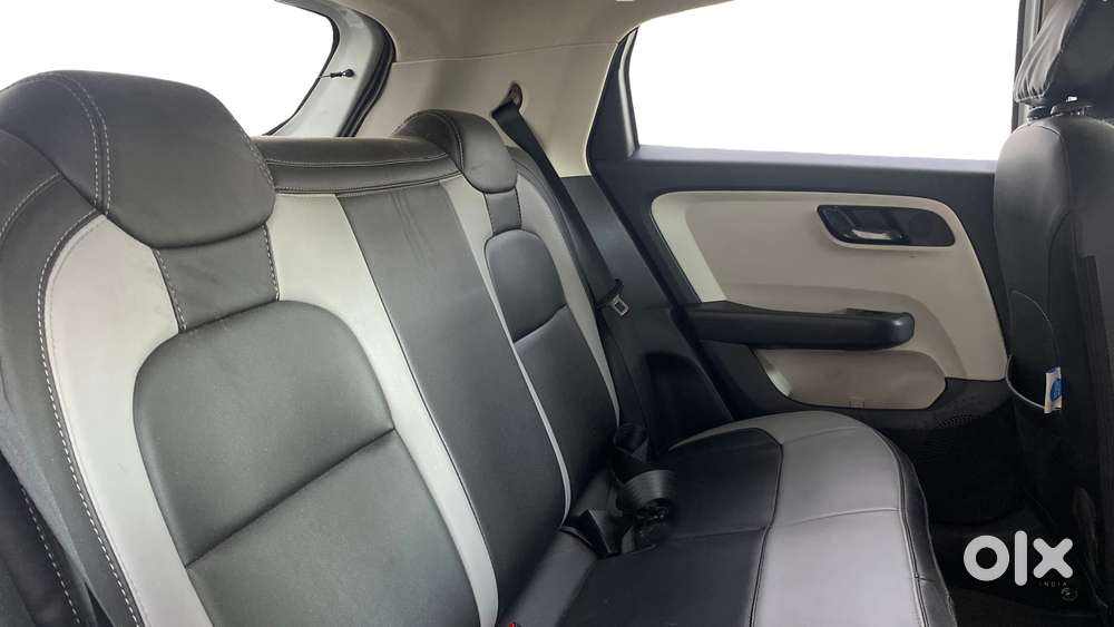 Tata Altroz 1.2 Xt, 2021, Petrol