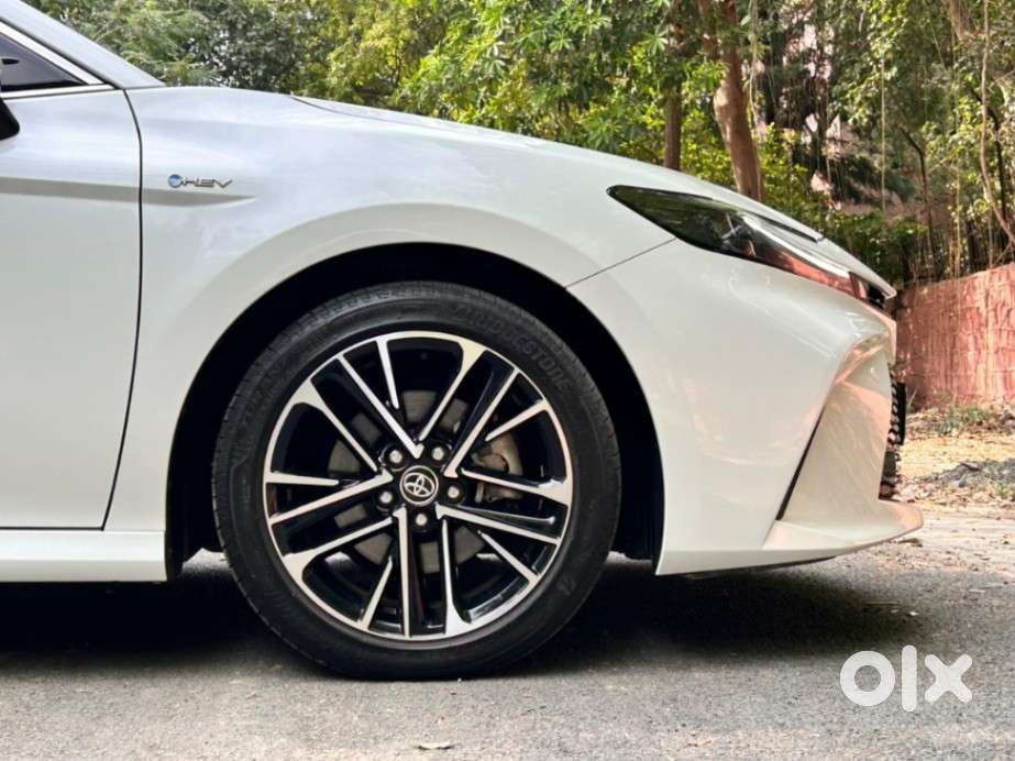 Toyota Camry Hybrid, 2025, Petrol