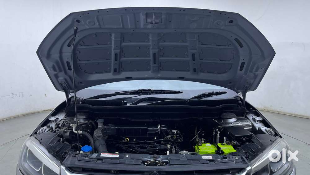 Maruti Suzuki Vitara Brezza 1.5 Zxi Plus At, 2020, Petrol