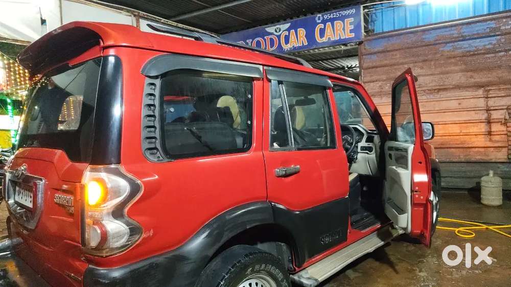 Mahindra Scorpio S4 2017 Manual