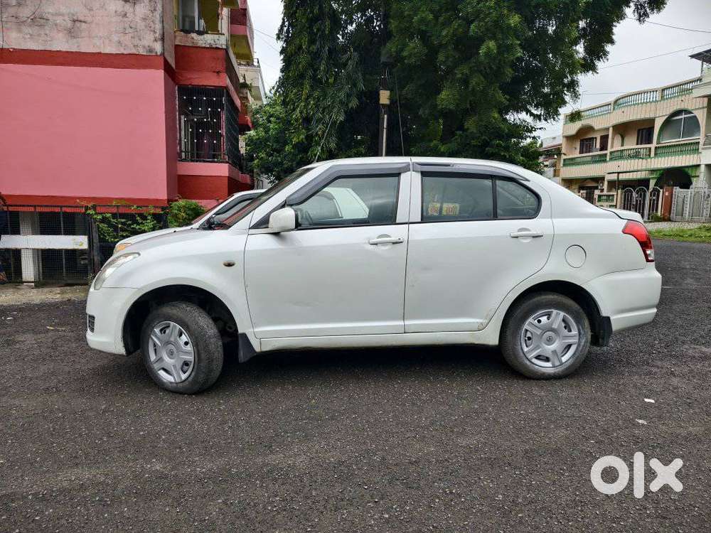 Maruti Suzuki Swift Dzire Lxi Option, 2011, Petrol