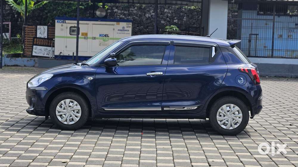 Maruti Suzuki Swift 1.2 Lxi (o), 2020, Petrol