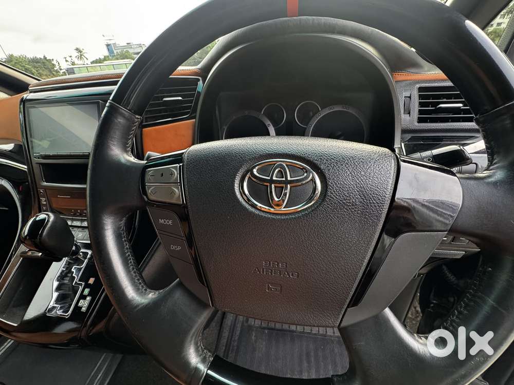 Toyota Alphard 3.0 V6, 2011, Petrol