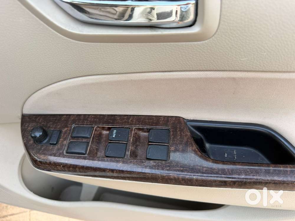 Maruti Suzuki Dzire 2017-2020 1.2 Vxi, 2017, Cng & Hybrids