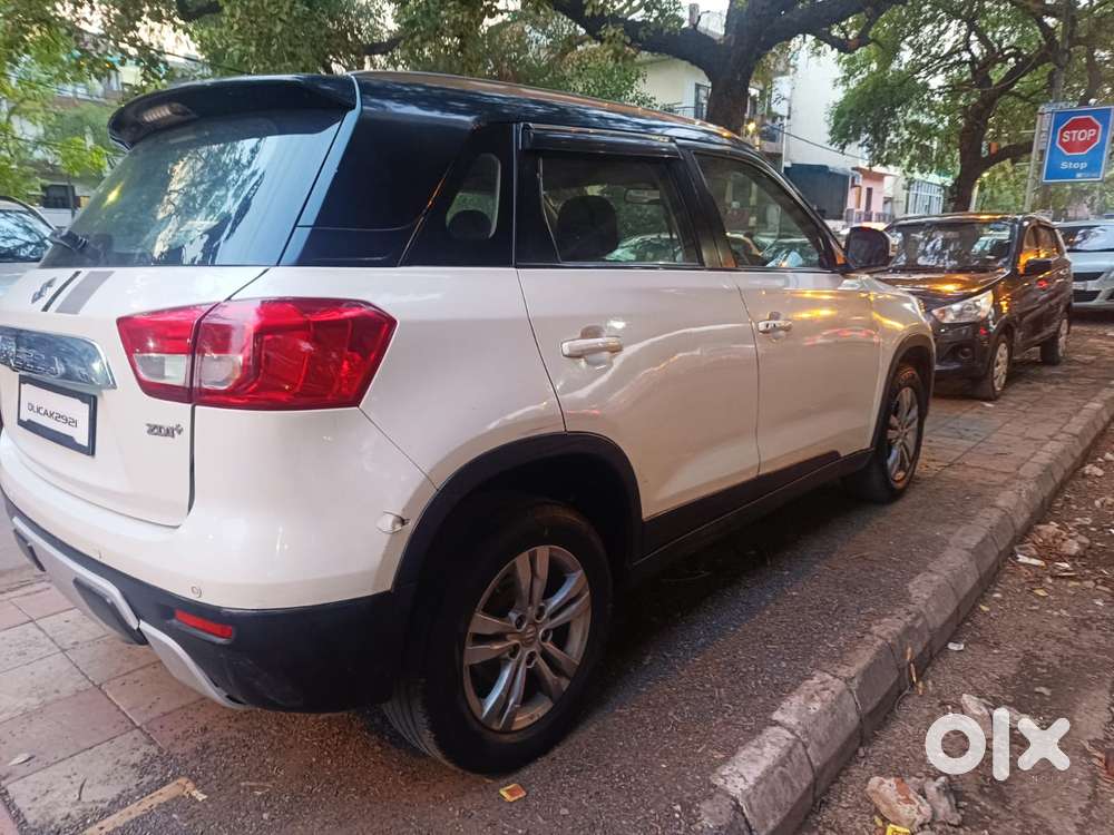 Maruti Suzuki Brezza Zdi+ Dual Tone, 2017, Diesel
