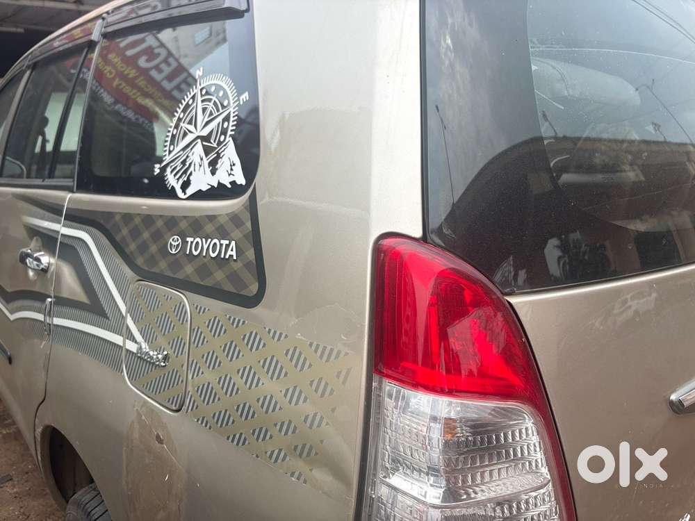 Toyota Innova 2007 Diesel 160000 Km Driven