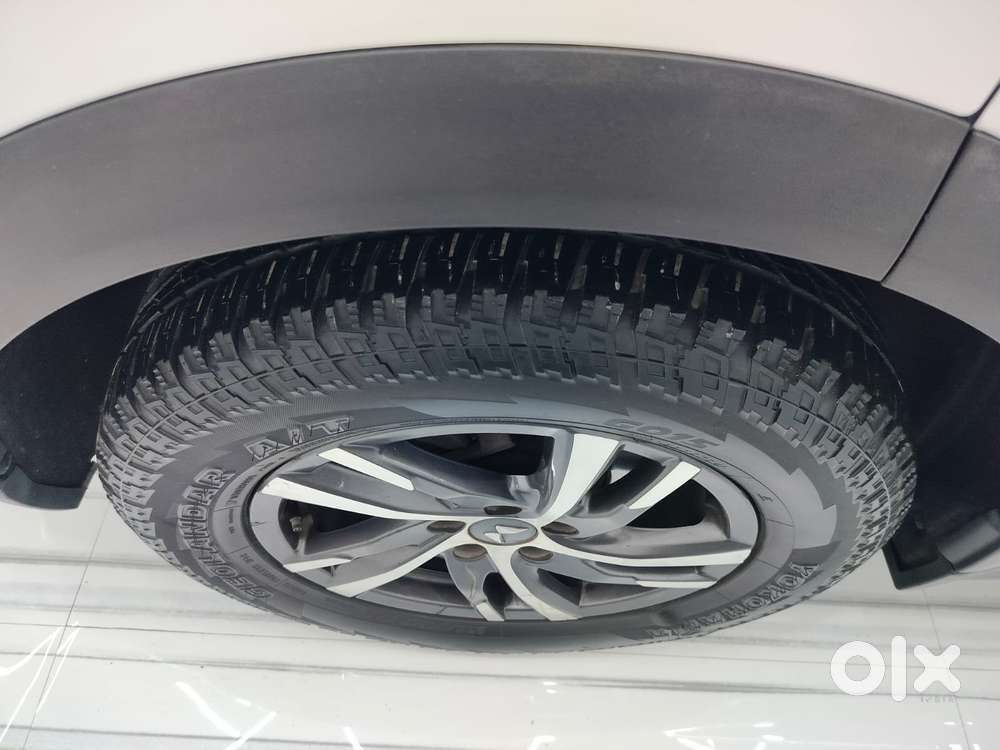 Mahindra Xuv700 2.2 Ax 5 Diesel At 7 Str, 2022, Diesel