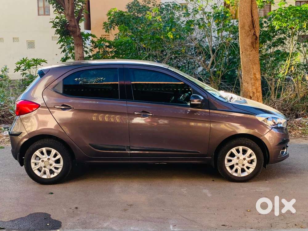 Tata Tiago 1.2 Revotron Xza, 2018, Petrol