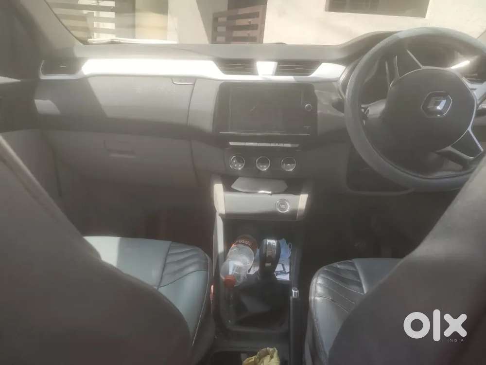 Renault Triber Amt Petrol