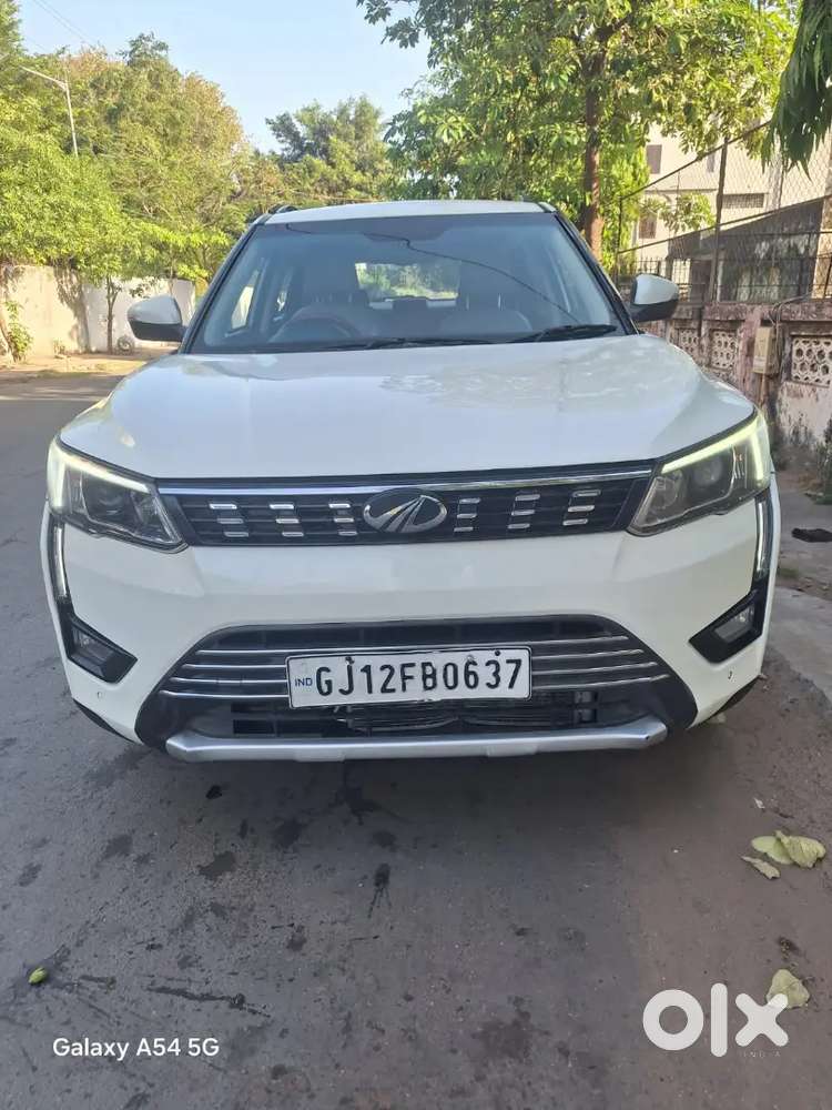 Mahindra Xuv 300 W8 Opsnal Model