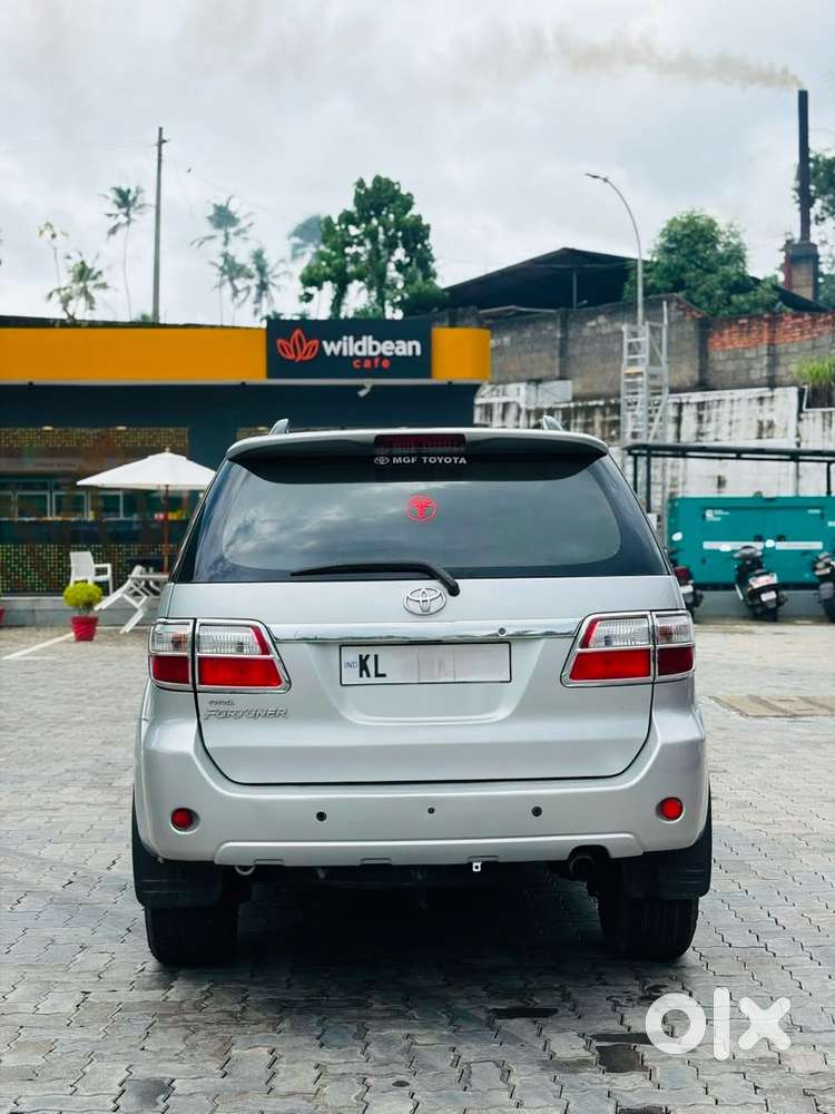 Toyota Fortuner 3.0 4x4 Manual, 2010, Diesel