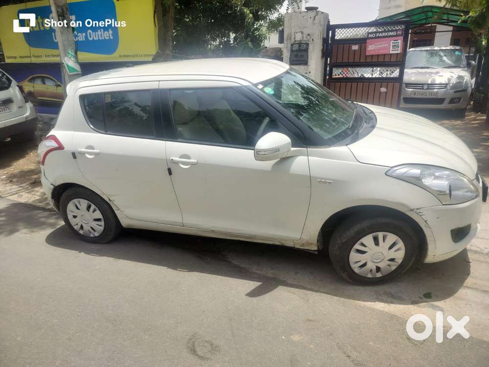 Maruti Suzuki Swift Vxi Glory Limited Edition, 2011, Petrol