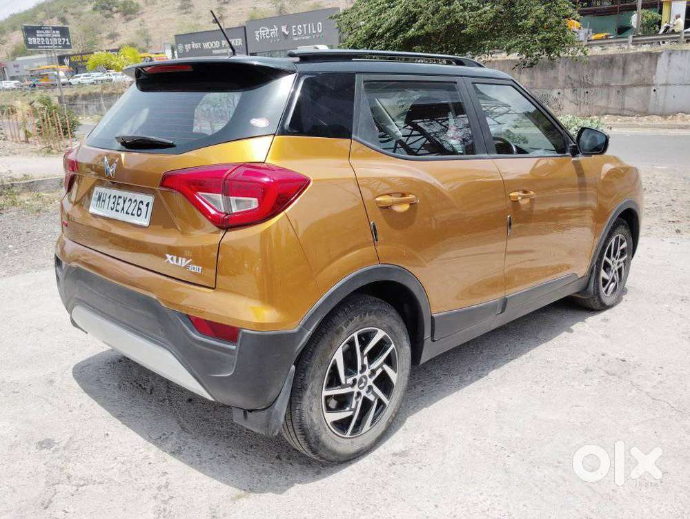 Mahindra Xuv300 W8 Option Dual Tone, 2025, Petrol