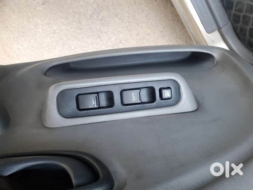 Maruti Suzuki Alto K10 Vxi, 2011, Petrol