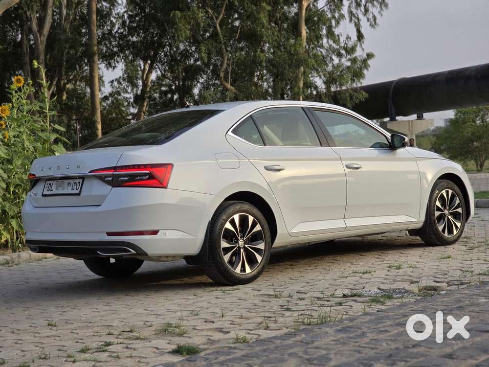 Skoda Superb 2.0 Tsi At L&k, 2021, Petrol