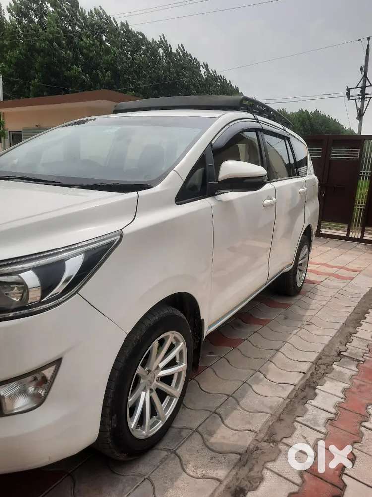 Toyota Innova Crysta Gx 2017/12/17 Diesel Manual