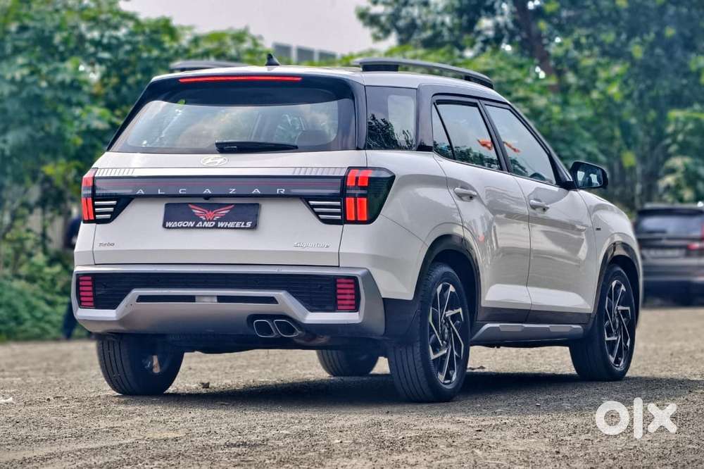 Hyundai Alcazar Signature 1.5 Petrol Dct 7str, 2025, Petrol