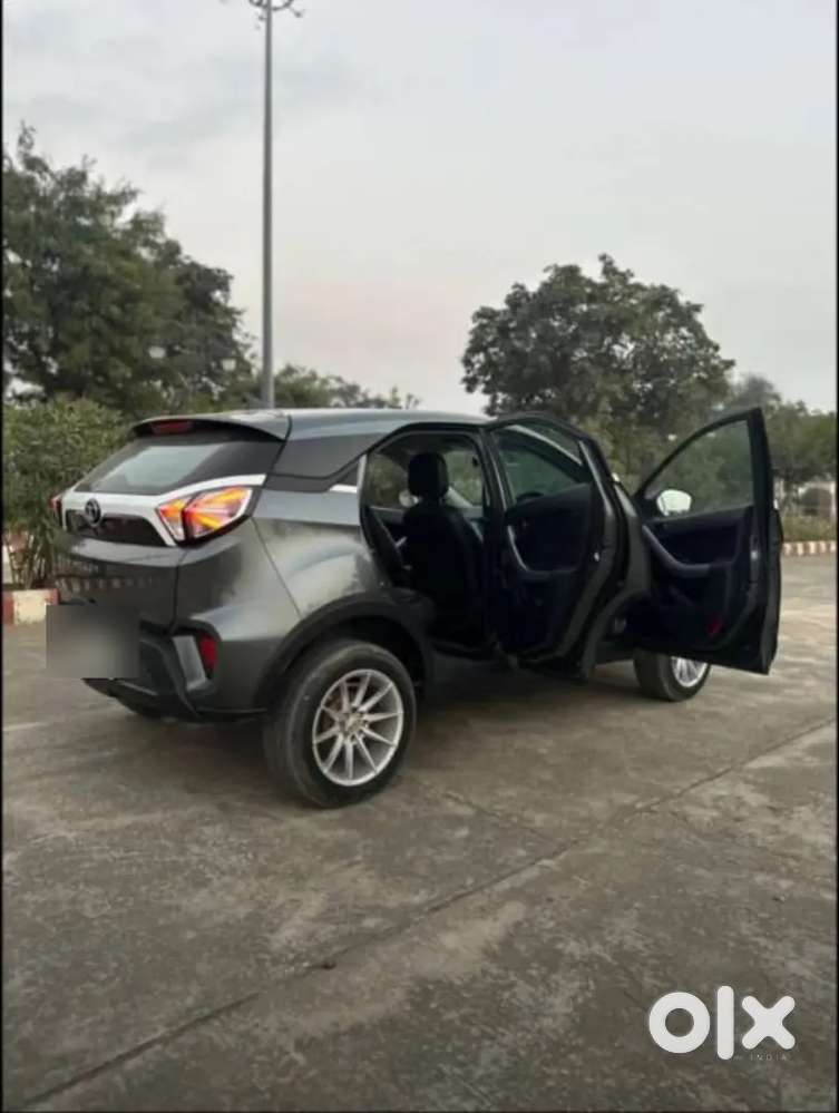 Tata Nexon Revotron Xm 2023