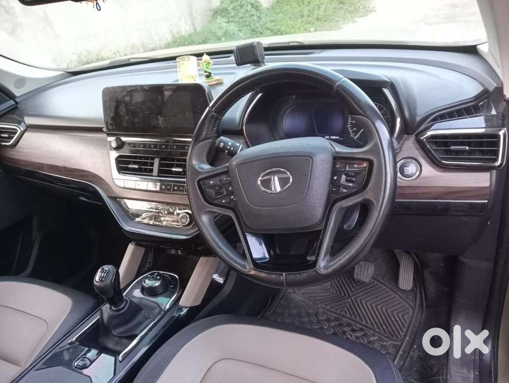 Tata Safari 2022 Diesel 61668 Km Driven