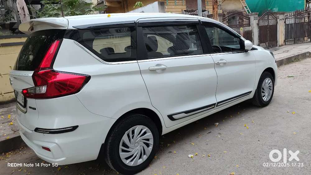 Maruti Suzuki Ertiga 2024 Petrol 17000 Km Driven