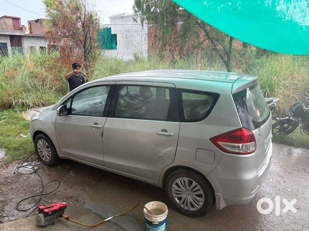 Maruti Ertiga Vxi 2012