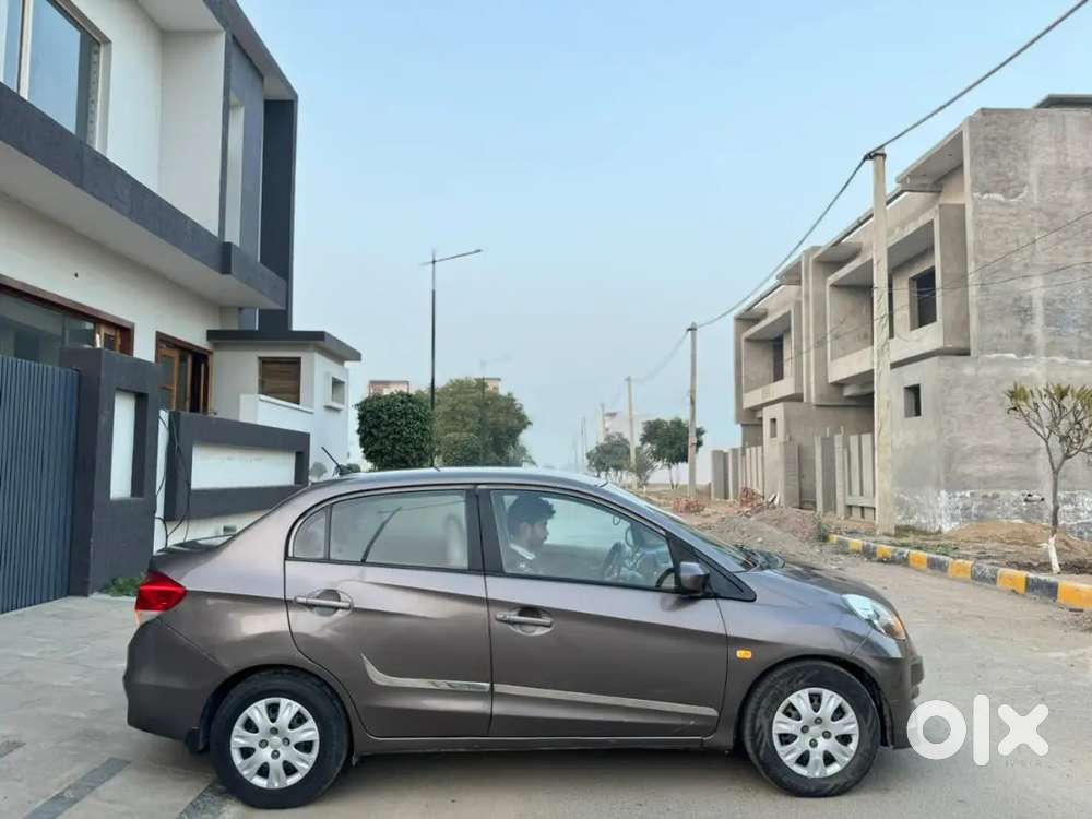 Honda Amaze 2013 Diesel Well Maintained