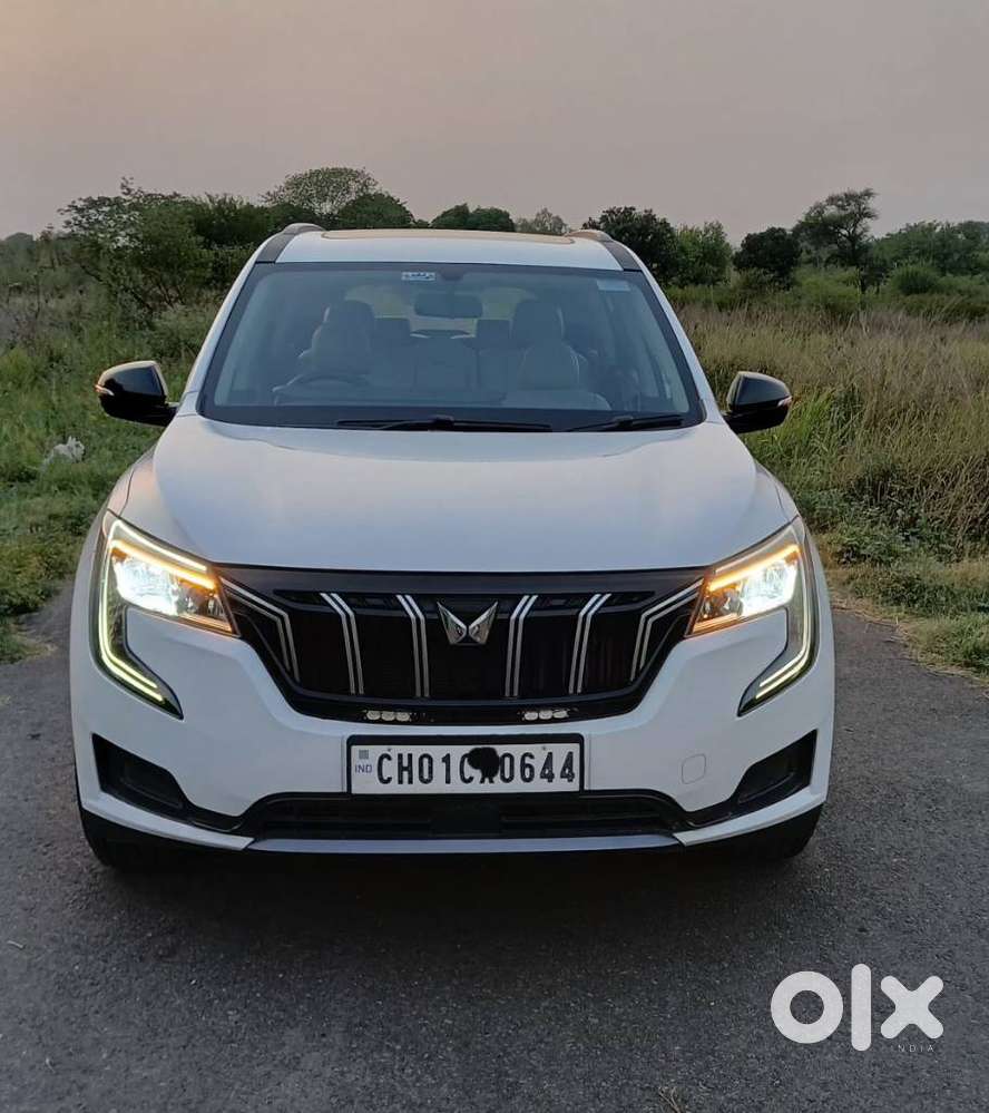 Mahindra Xuv700 2.2 Ax 5 Diesel At 7 Str, 2025, Diesel