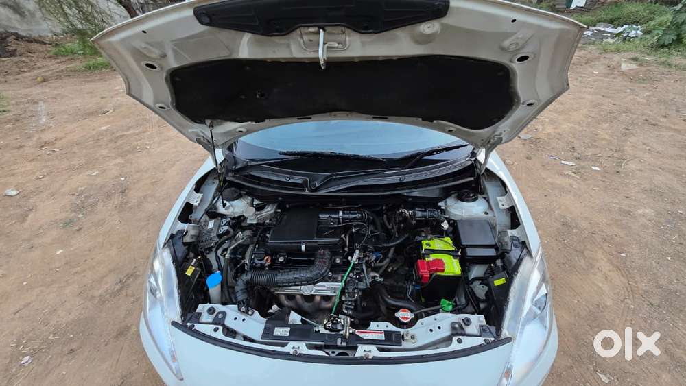 Maruti Suzuki Swift Dzire Vxi(o) Mt, 2022, Cng & Hybrids